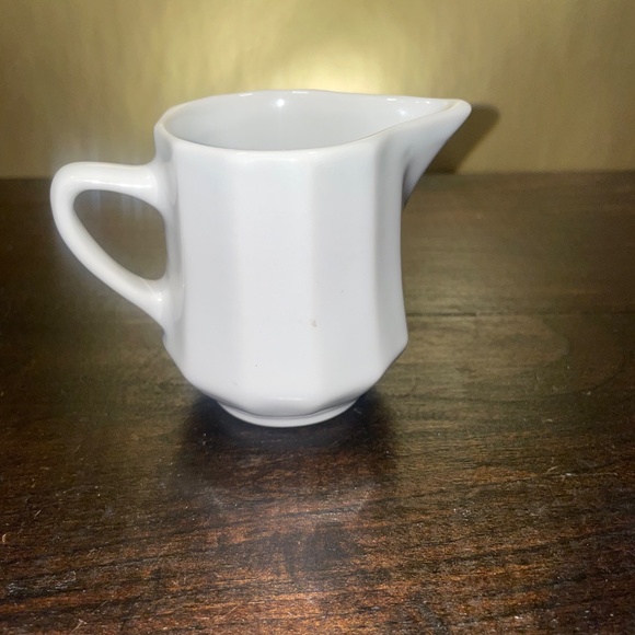 Vintage Log Cabin Syrup Pitcher Server ceramic - Picture 3 of 6